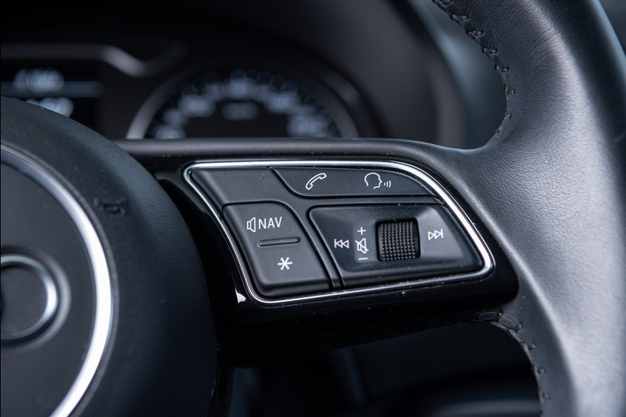 Audi A3 Limousine 30 TFSI Sport Lease Edition Automaat | Navigatie | Winterbandenset |LED koplampen | Autom. airco