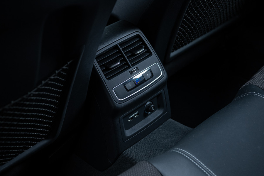 Audi A5 Sportback 35 TFSI S-Line Competition 150 pk Automaat (S-Tronic) | Verlengde garantie | Navigatie | Autom. airco (3 zones) | Stoe