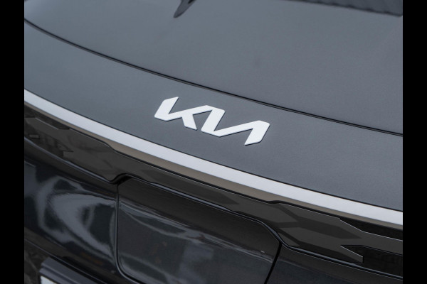 Kia Niro EV DynamicPlusLine 64.8 kWh | Schuif-/kanteldak | Stoel-/stuurverwarming | Keyless | Navi | Clima | LED