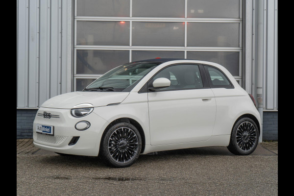 Fiat 500E Icon 42 kWh | Cabrio | Pack Winter | Draadloos laden | Pack Comfort | 17" | € 2.000,- Subsidie