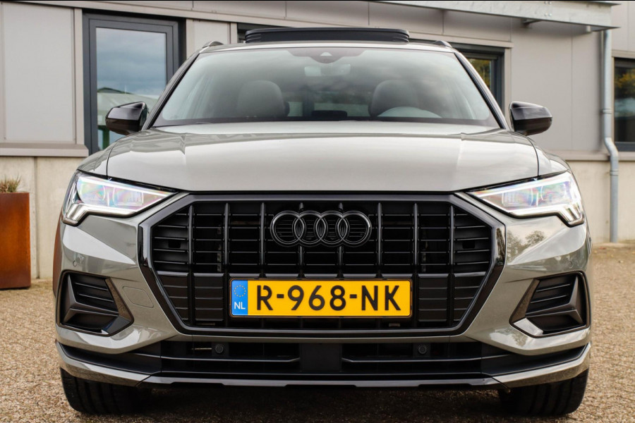 Audi Q3 35 TFSI 1.5 TFSI S Line Pro Line S 150pk S-Tronic! 1e|Panoramadak|Virtual Cockpit|LED Matrix|Leder elektrisch|20inch|Black