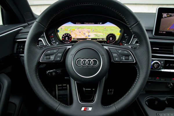 Audi A4 Avant 45 2.0 TFSI Quattro S line Black Edition Facelift 252pk S-Tronic 1e|Kuipstoelen|Panoramadak|Virtual Cockpit|Black|19