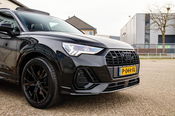 Audi Q3 40TFSI Quattro Edition One S Line 190pk S-Tronic! 1e Eig|Panoramadak|Virtual Cockpit|LED Matrix|Leder|Camera|20inch|Black