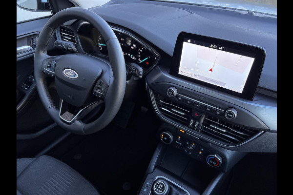 Ford FOCUS Wagon 1.0 EcoBoost Active Business / Panoramadak / Navigatie + Camera / Stoel + Stuurverwarming
