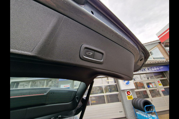 Volvo XC40 2.0 T4 Momentum|191PK|Automaat|Panoramadak|Camera|Led|