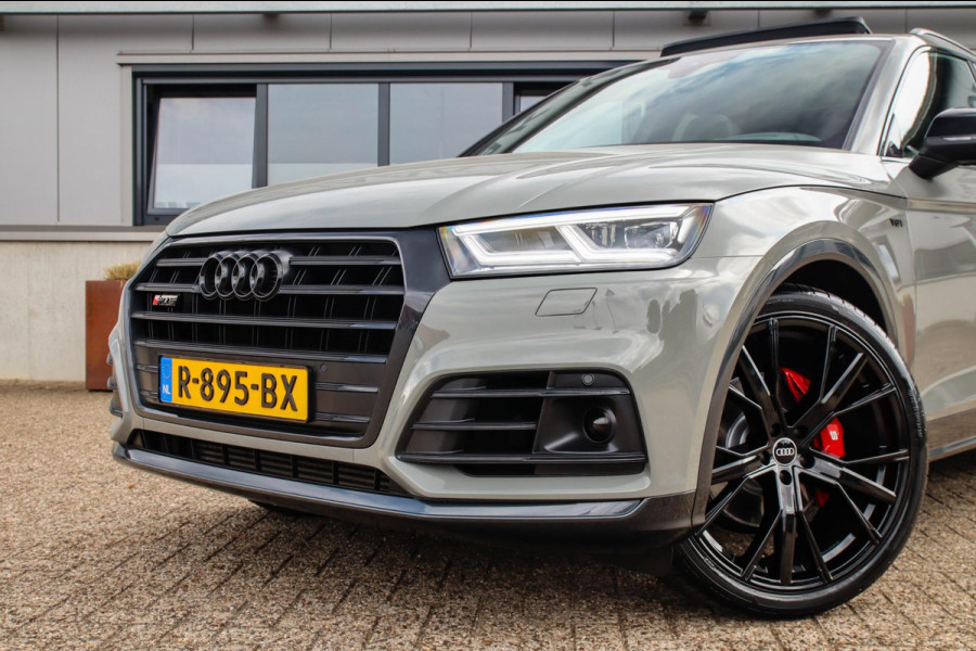 Audi Q5 3.0 TFSI SQ5 Quattro S-Line 354pk Automaat! 1e Eig|DLR|Quantum|Kuipstoelen|Panoramadak|Virtual Cockpit|Black|Carbon|22inch