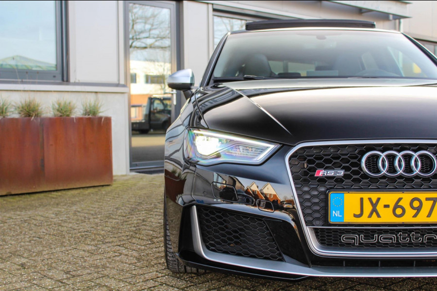 Audi RS3 Sportback 2.5 TFSI A3 Quattro S-Tronic 431pk! 2e Eig|Origineel NL|DLR|JD|Kuipstoelen|Panoramadak|LED|Camera|Magnetic|B&O