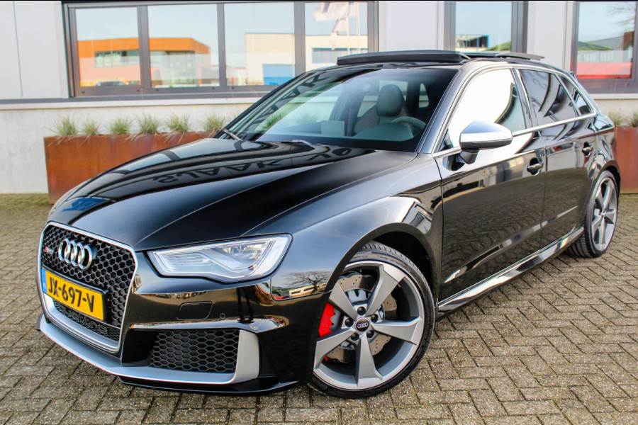 Audi RS3 Sportback 2.5 TFSI A3 Quattro S-Tronic 431pk! 2e Eig|Origineel NL|DLR|JD|Kuipstoelen|Panoramadak|LED|Camera|Magnetic|B&O