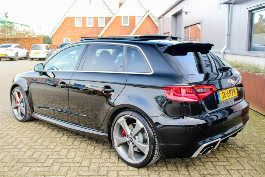 Audi RS3 Sportback 2.5 TFSI A3 Quattro S-Tronic 431pk! 2e Eig|Origineel NL|DLR|JD|Kuipstoelen|Panoramadak|LED|Camera|Magnetic|B&O