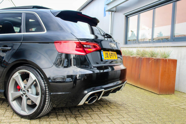 Audi RS3 Sportback 2.5 TFSI A3 Quattro S-Tronic 431pk! 2e Eig|Origineel NL|DLR|JD|Kuipstoelen|Panoramadak|LED|Camera|Magnetic|B&O