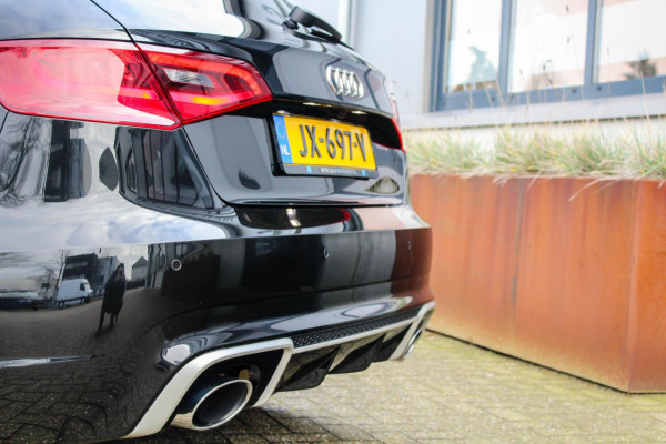 Audi RS3 Sportback 2.5 TFSI A3 Quattro S-Tronic 431pk! 2e Eig|Origineel NL|DLR|JD|Kuipstoelen|Panoramadak|LED|Camera|Magnetic|B&O