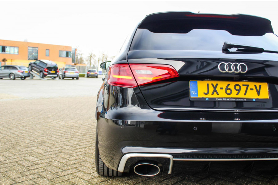 Audi RS3 Sportback 2.5 TFSI A3 Quattro S-Tronic 431pk! 2e Eig|Origineel NL|DLR|JD|Kuipstoelen|Panoramadak|LED|Camera|Magnetic|B&O