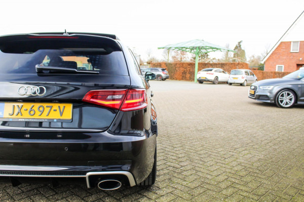 Audi RS3 Sportback 2.5 TFSI A3 Quattro S-Tronic 431pk! 2e Eig|Origineel NL|DLR|JD|Kuipstoelen|Panoramadak|LED|Camera|Magnetic|B&O