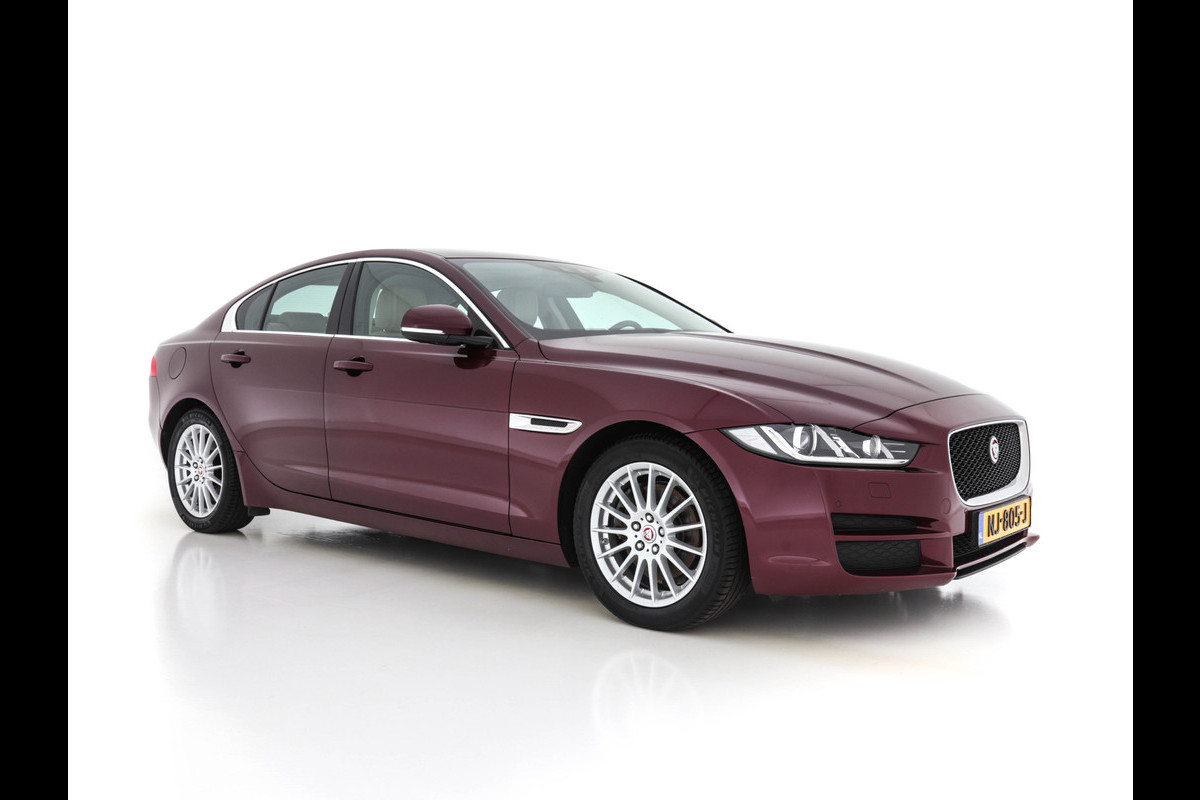 Jaguar XE 2.0 D Portfolio Premium-Business-Pack Aut. *VOLLEDER | NAVI-FULLMAP | BI-XENON | CAMERA | ECC | PDC | CRUISE | LANE-ASSIST*