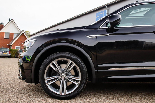 Volkswagen Tiguan 2.0TSI 4Motion Highline R-Line 180pk DSG! 1e Eig|DLR|Panoramadak|Virtual Cockpit|LED Plus|Camera|ACC|Lane|19inch