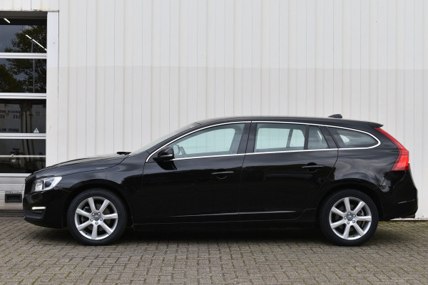 Volvo V60 T3 Nordic+ Automaat | Standkachel | Xenon | Stoelverwarming | NAVI