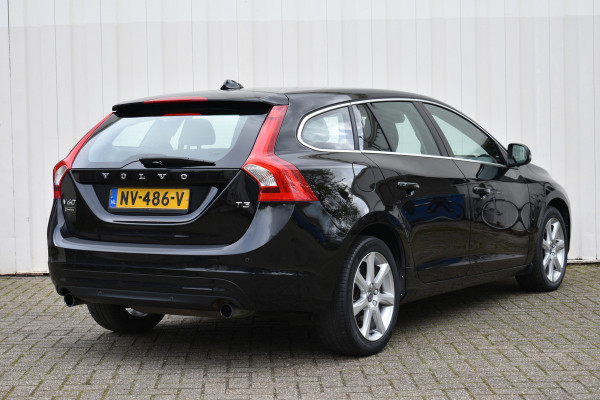 Volvo V60 T3 Nordic+ Automaat | Standkachel | Xenon | Stoelverwarming | NAVI