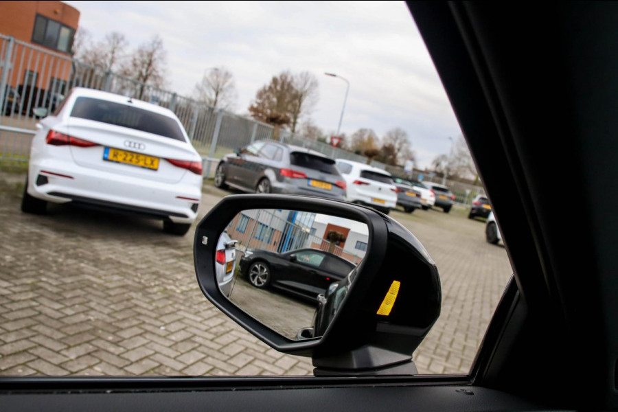 Audi Q3 Sportback 35 TFSI 1.5TFSI S Line Pro Line S 150pk S-Tronic! Panoramadak|Virtual Cockpit|LED Matrix|Leder|ACC|20inch|Black