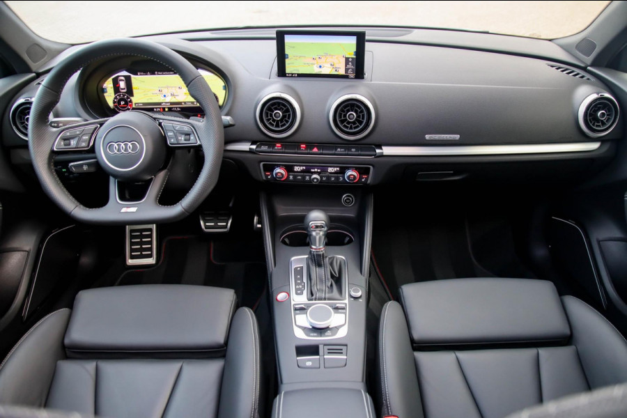 Audi A3 Sportback 2.0TFSI S3 quattro Facelift 310pk S-Tronic 2e Eig|DLR|Kuipstoelen|Virtual Cockpit|Panoramadak|Magnetic|LED|Black