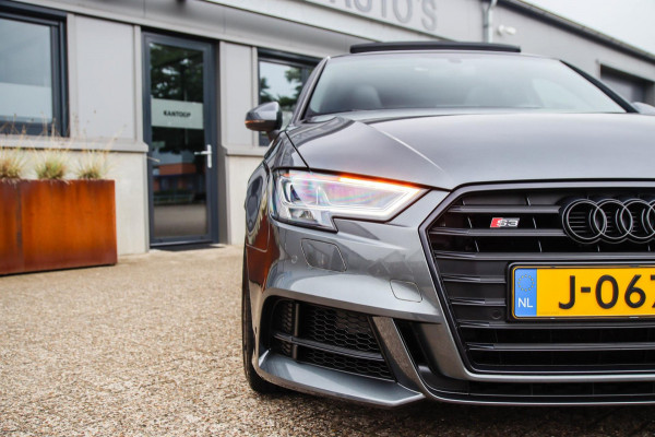 Audi A3 Sportback 2.0TFSI S3 quattro Facelift 310pk S-Tronic 2e Eig|DLR|Kuipstoelen|Virtual Cockpit|Panoramadak|Magnetic|LED|Black