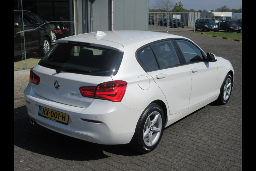 BMW 1 Serie 120I Automaat 184 PK HIGH EXECUTIVE (occasion) Led verlichting, Navi , PDC V+A , Automaat