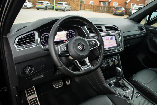 Volkswagen Tiguan 2.0TSI 4Motion Highline R-Line 180pk DSG! 1e|Panoramadak|Virtual Cockpit|LED Plus|Leder elektrisch|Camera|19inch