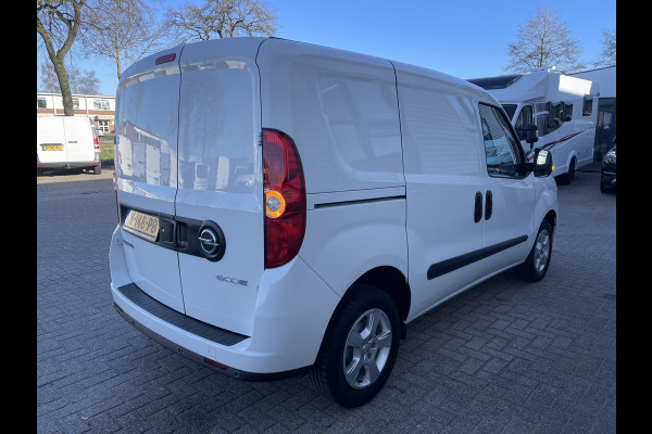 Opel Combo 1.3 CDTi 95pk L1H1 Sport / rijklaar € 9.950 ex btw / lease vanaf € 232 / airco / cruise / stoelverwarming / lichtmetalen velgen / pdc achter !