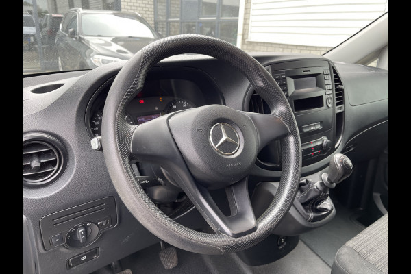 Mercedes-Benz Vito 111 CDI Lang L2H1 / rijklaar € 18.950 ex btw / lease vanaf € 375 / airco / cruise / trekhaak 2000 kg / bijrijdersbank !