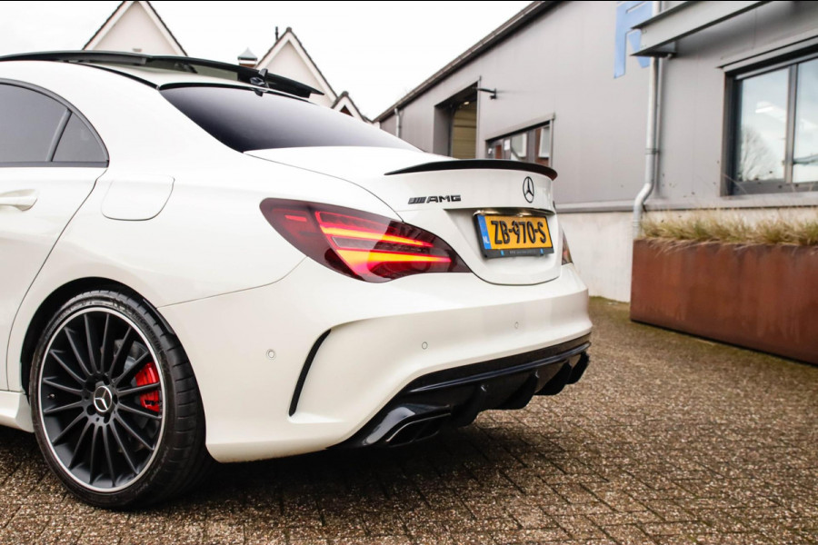 Mercedes-Benz CLA-Klasse CLA 45 AMG 4MATIC 7G 381pk! Dealer|Full Option|Designo|Panoramadak|Schaalstoelen incl. Memory|Performance