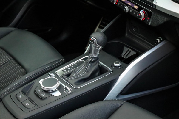 Audi Q2 1.4 TFSI CoD Sport Pro Line S S-line 150pk S-Tronic DLR|Panoramadak|Virtual Cockpit|LED Matrix|3D Knipper|ACC|Camera|Black