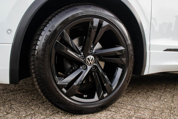 Volkswagen Tiguan 1.5TSI R-Line Business+ 150pk DSG Panoramadak|Virtual Cockpit|IQ LED Plus|NAVI|ACC|Lane+Side|Harman Kardon|Black