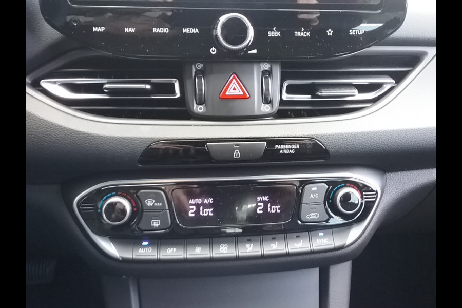 Hyundai i30 Wagon 1.5 T-GDi MHEV Premium | automaat | 160 PK