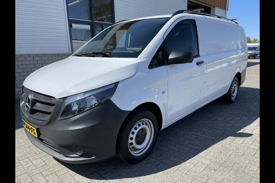 Mercedes-Benz Vito 114 CDI Lang L2H1 / rijklaar € 17.950 ex btw / lease vanaf € 355 / airco / cruise / ingerichte laadruimte / trekhaak 2000 kg