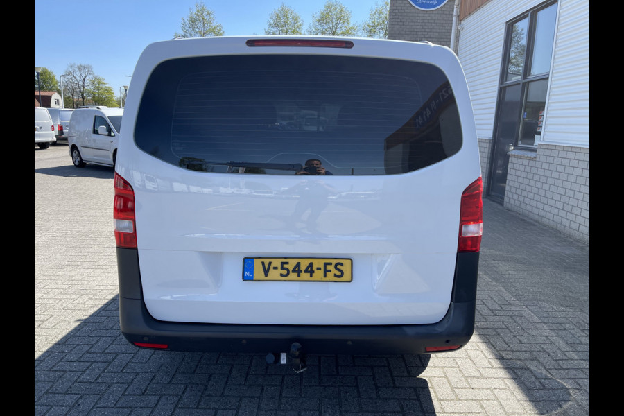 Mercedes-Benz Vito 114 CDI Lang L2H1 / rijklaar € 17.950 ex btw / lease vanaf € 355 / airco / cruise / ingerichte laadruimte / trekhaak 2000 kg