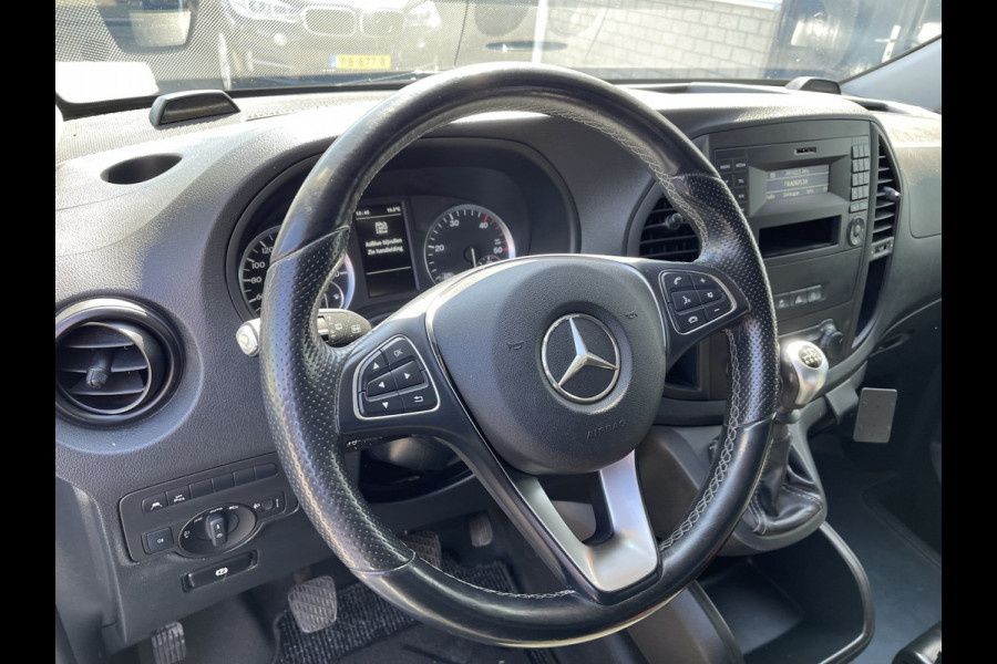 Mercedes-Benz Vito 114 CDI Lang L2H1 / rijklaar € 17.950 ex btw / lease vanaf € 355 / airco / cruise / ingerichte laadruimte / trekhaak 2000 kg
