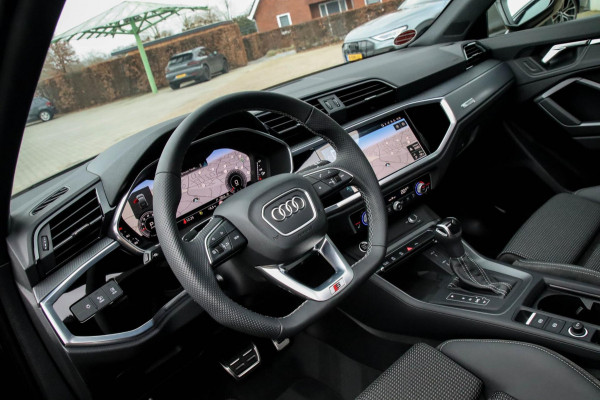 Audi Q3 Sportback 35 TFSI 1.5TFSI S Line Pro Line S 150pk S-Tronic! Panoramadak|Virtual Cockpit|LED Matrix|Leder|ACC|Camera|Black