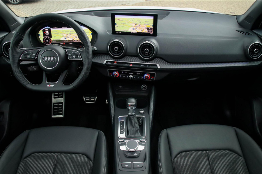 Audi Q2 1.4 TFSI CoD Sport Pro Line S S-line 150pk S-Tronic! 1e|Virtual Cockpit|Panoramadak|LED Matrix|3D Knippers|Leder|Black|18