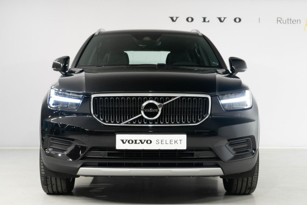 Volvo XC40 T3 163PK Automaat Momentum Business / Stoelverwarming / Navigatie / 18'' velgen / DAB+