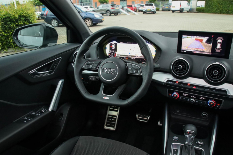 Audi Q2 1.4 TFSI CoD Sport Pro Line S S-line 150pk S-Tronic 1e Eig|DLR|Panoramadak|Virtual Cockpit|LED Matrix|3D Knippers|19|Black