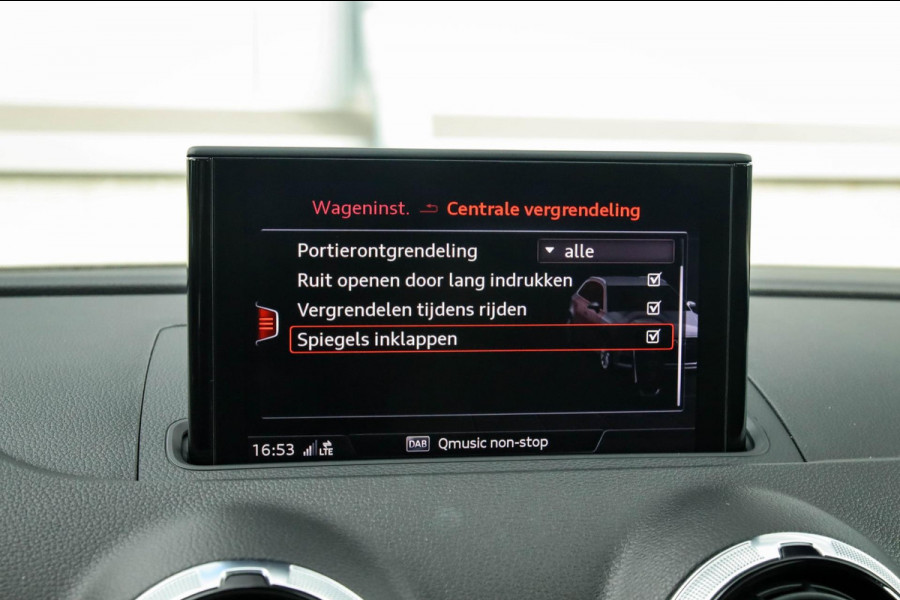 Audi S3 Sportback 2.0TFSI A3 quattro Facelift 310pk S-Tronic 1e Eig|DLR|Kuipstoelen|Virtual Cockpit|Panoramadak|Magnetic|LED|Black