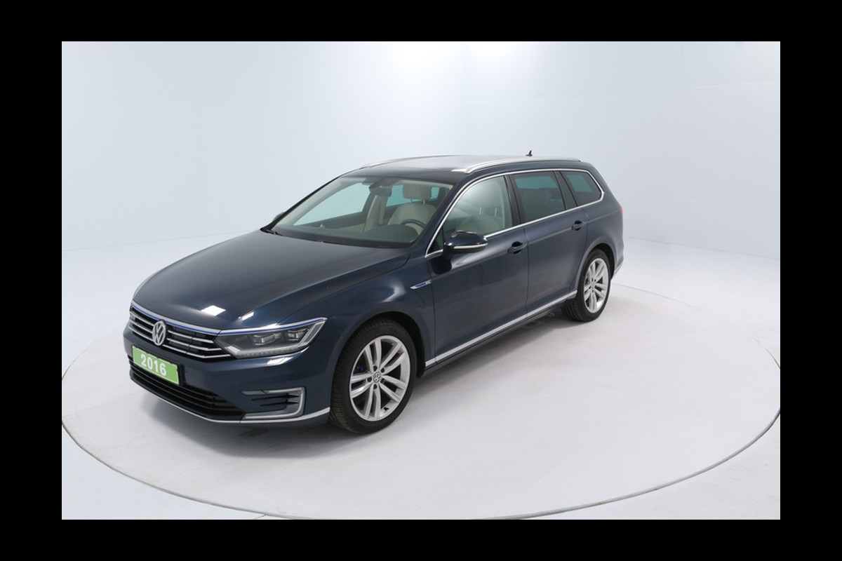 Volkswagen Passat Variant 1.4 TSI GTE Highline 15% tot 10-2021 (ex BTW) lease. va. 675,- pm