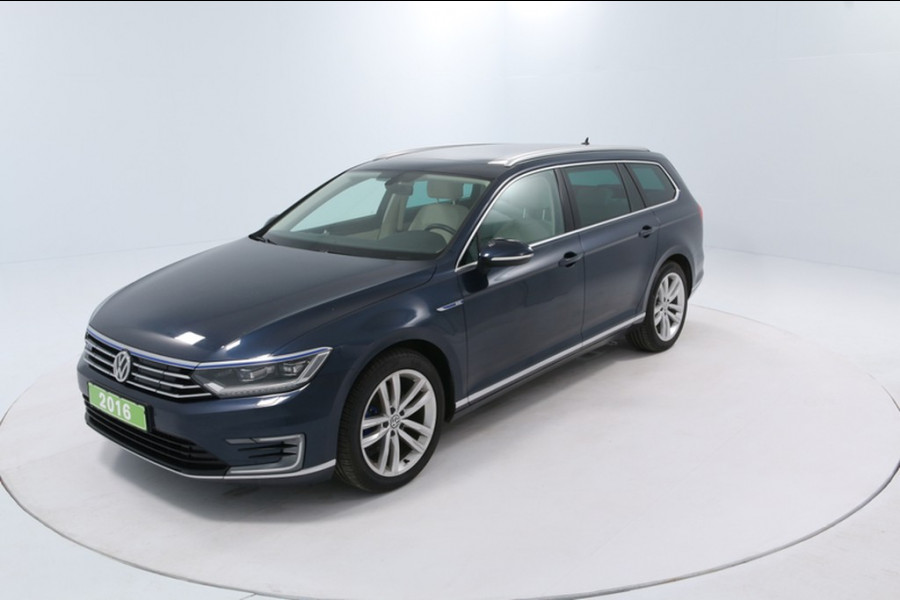 Volkswagen Passat Variant 1.4 TSI GTE Highline 15% tot 10-2021 (ex BTW) lease. va. 675,- pm