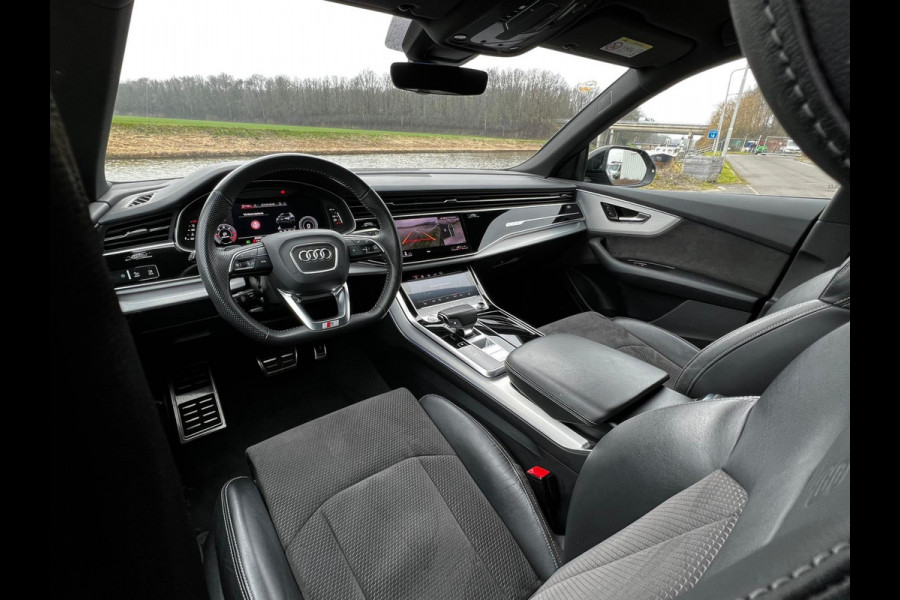 Audi Q8 50 TDI quattro 4 wiel besturing