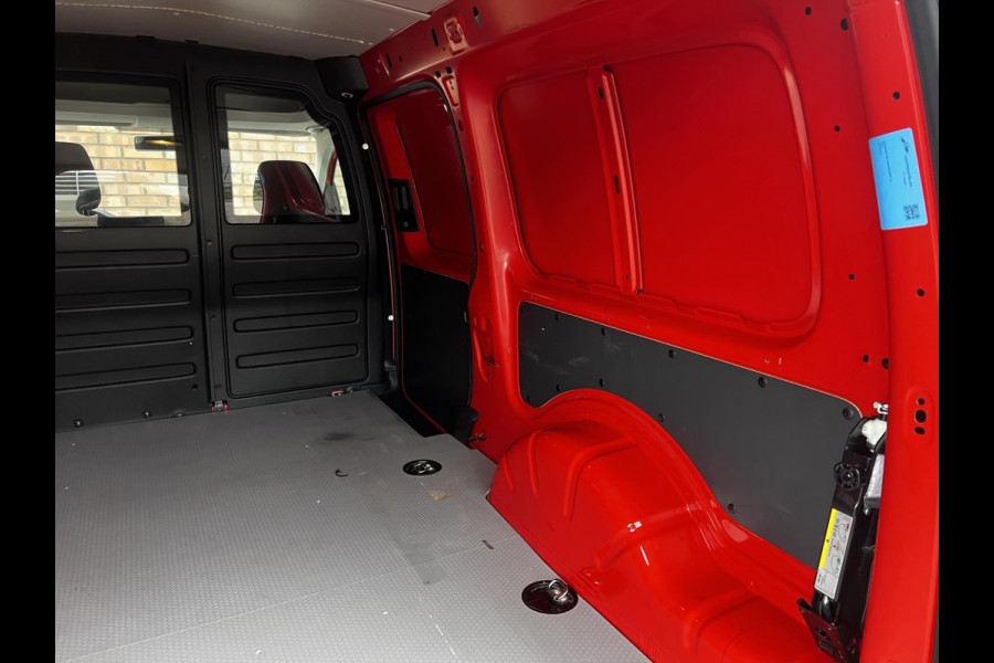 Volkswagen Caddy 2.0 TDI L2H1 BMT Maxi / 102 PK / Automaat / Navigatie + Camera / Cruise Control / Airco / 1e Eigenaar