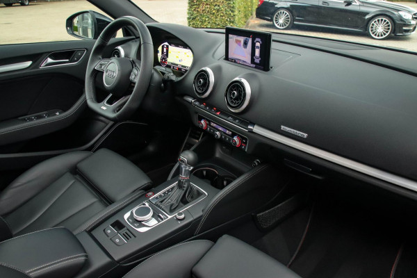 Audi A3 Sportback 2.0TFSI S3 quattro Facelift 310pk S-Tronic 1e Eig|DLR|Kuipstoelen|Virtual Cockpit|Panoramadak|Magnetic|LED|Black