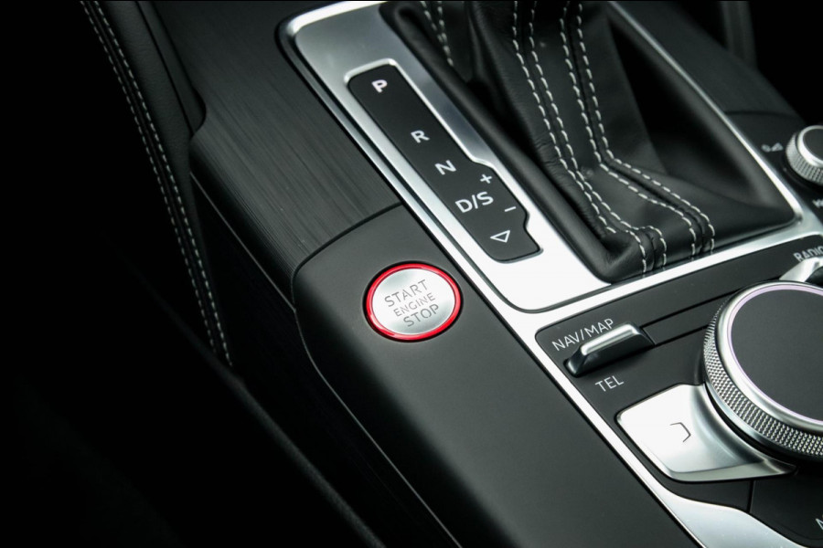Audi A3 Sportback 2.0TFSI S3 quattro Facelift 310pk S-Tronic 1e Eig|DLR|Kuipstoelen|Virtual Cockpit|Panoramadak|Magnetic|LED|Black