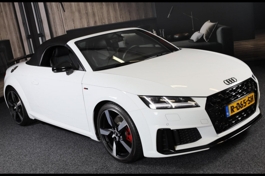 Audi TT ROADSTER 40 TFSI S Line Competition FACELIFT / Aut / Navi / Virtual Cockpit / Cruise Control / F1 / Camera / Matrix / 19 I