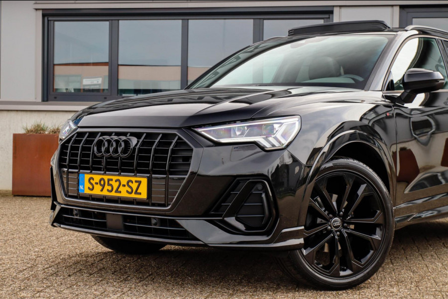 Audi Q3 35 TFSI 1.5 TFSI S Line Pro Line S 150pk S-Tronic! 1e|Panoramadak|Virtual Cockpit|LED Matrix|Leder elektrisch|Black|20inch