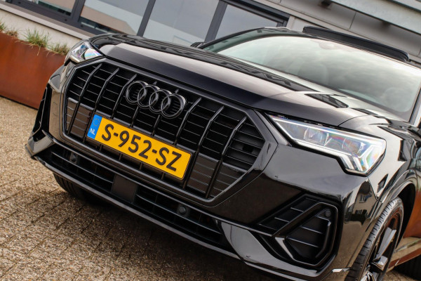 Audi Q3 35 TFSI 1.5 TFSI S Line Pro Line S 150pk S-Tronic! 1e|Panoramadak|Virtual Cockpit|LED Matrix|Leder elektrisch|Black|20inch