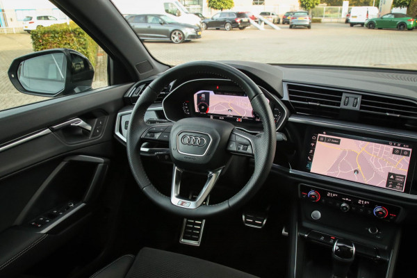 Audi Q3 40 2.0TFSI Quattro S-line Pro Line S 190pk S-Tronic! 1e Eig|Panoramadak|Virtual Cockpit|LED Matrix|Leder|20inch|Black Pack